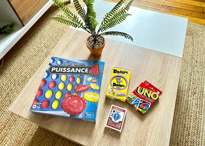 Le Jacobin / 1 - Netflix - Hyper Centre Amiens